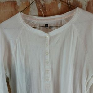 GAP WOMEN'S SHIRT SIZE L